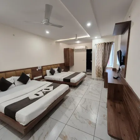Hotel Prakasham