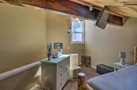 Airy Resort Condo < 3 Miles to Whitefish Mountain! - Hot Tub