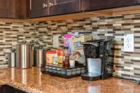 5BR Retreat w/ Private Hot Tub & Community Pool!