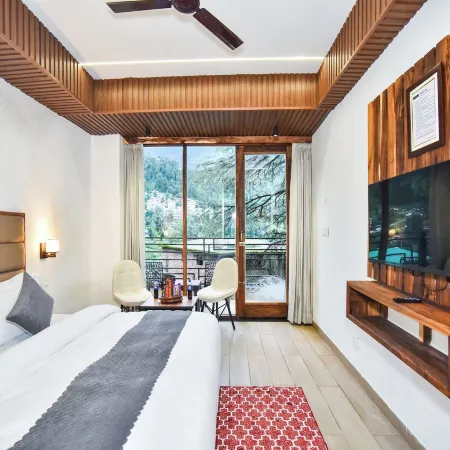 La Riqueza Koala Inn Mcleod Ganj - Mountain View Rooms with Balcony - Near to Mall Road