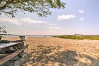 Beachfront Connecticut Retreat w/ Views! - parking