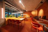 The Social Hub Toulouse - breakfast
