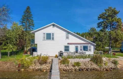 Nisswa Lake Hubert Cabin on Paul Bunyan Trail ~In the heart of Brainerd Lakes~