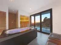 Villa in Marbella with Private Heated Pool - فلل