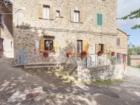 Charmante Home with Garden
