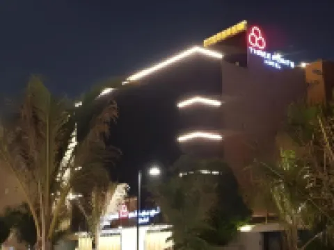 ثري بوينتس السلامة Hotels near Seafront Sitting Area