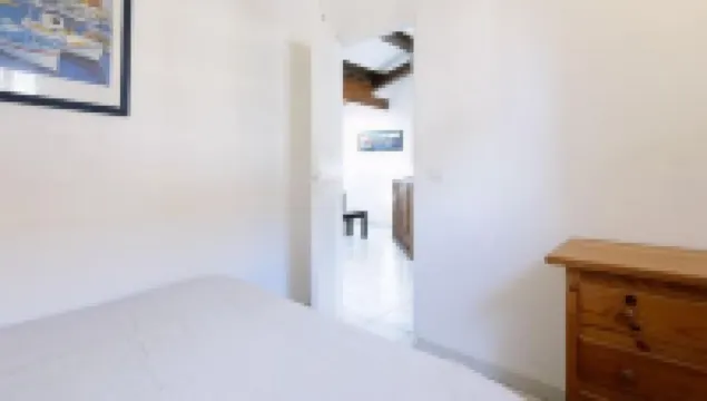 Vieux Port to Notre Dame de la Garde Triplex 70 m2 terrace