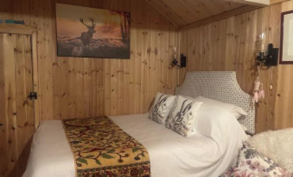 1 Bedroom Cabin Sleeps 2 Private Garden WiFi