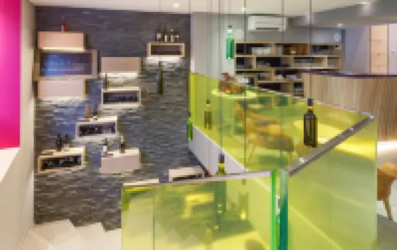 Swiss Wine by Fassbind Hoteles en Lausana