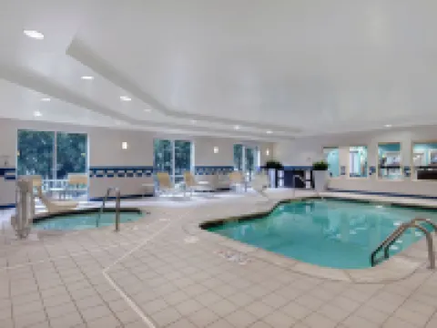 Fairfield Inn & Suites Detroit Metro Airport Romulus Hotels in Romulus