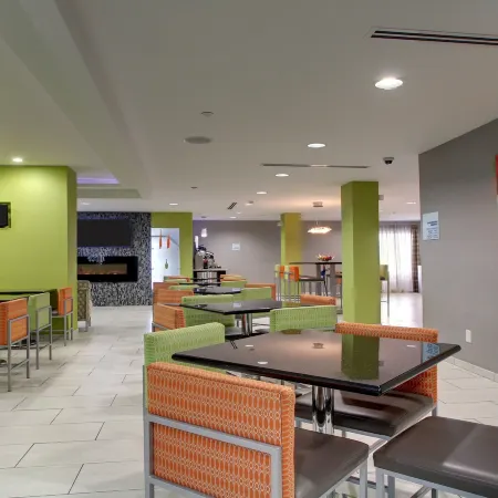 Holiday Inn Express & Suites JACKSON DOWNTOWN - COLISEUM by IHG
