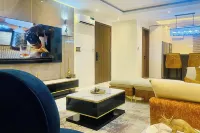 2 Bed Apartment Sleeps 4 - Pool - Free Parking - Ocean View