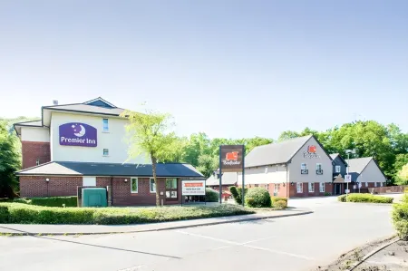 Newport Wales (M4, J24) Отели в г. Лланхеннок