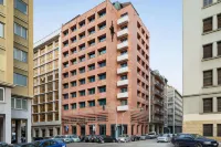 Zeus Essence Athens Central