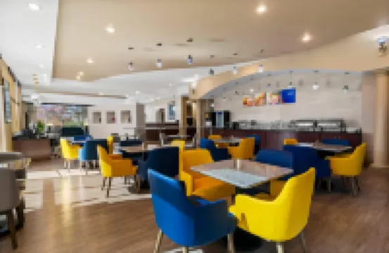 Comfort Suites Bentonville - Rogers