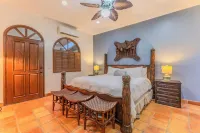 Peaceful and Spacious Villa Just Steps from the Beach!