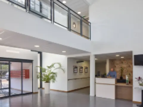 Quality Suites Orleans Sud Zenith Hotels in Olivet