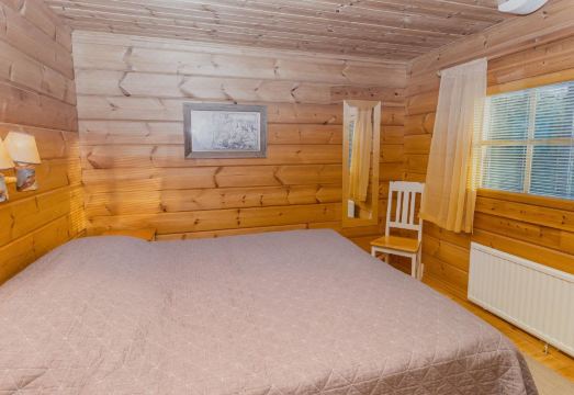 로그 하우스 내부