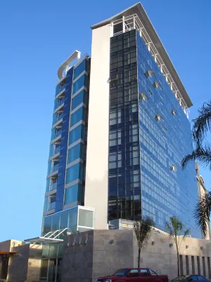 Amérian Carlos Paz & Suites فنادق في 