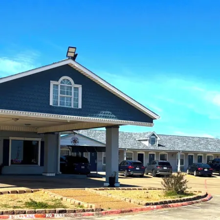 Victorian Inn By OYO Whitesboro US Hwy 82