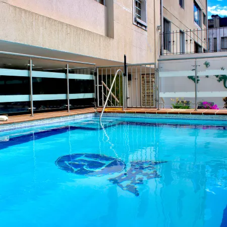 Hotel Plaza Versalles