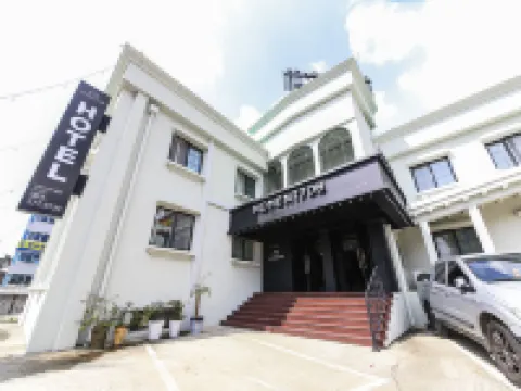 Jeonju Deokjindong Moment 708 Jeonju Stadium周辺のホテル