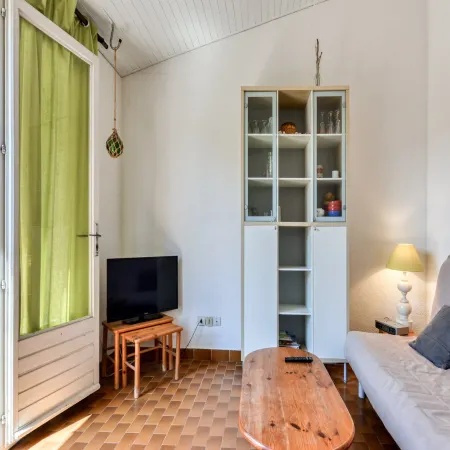Bright Retreat by the Beach