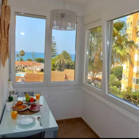 Apartment with Sea Views in Mijas Costa