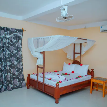 Tumaini Bungalows