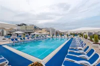 Best Western Plus Khan Hotel - Pools