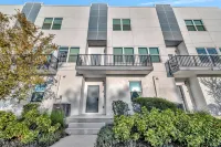四卧三衛現代住宅，可睡 10 人，距離雷蒙德詹姆斯球場 8 分鐘(4br3ba Modern Sleeps 10 8 Minutes to Raymond James)
