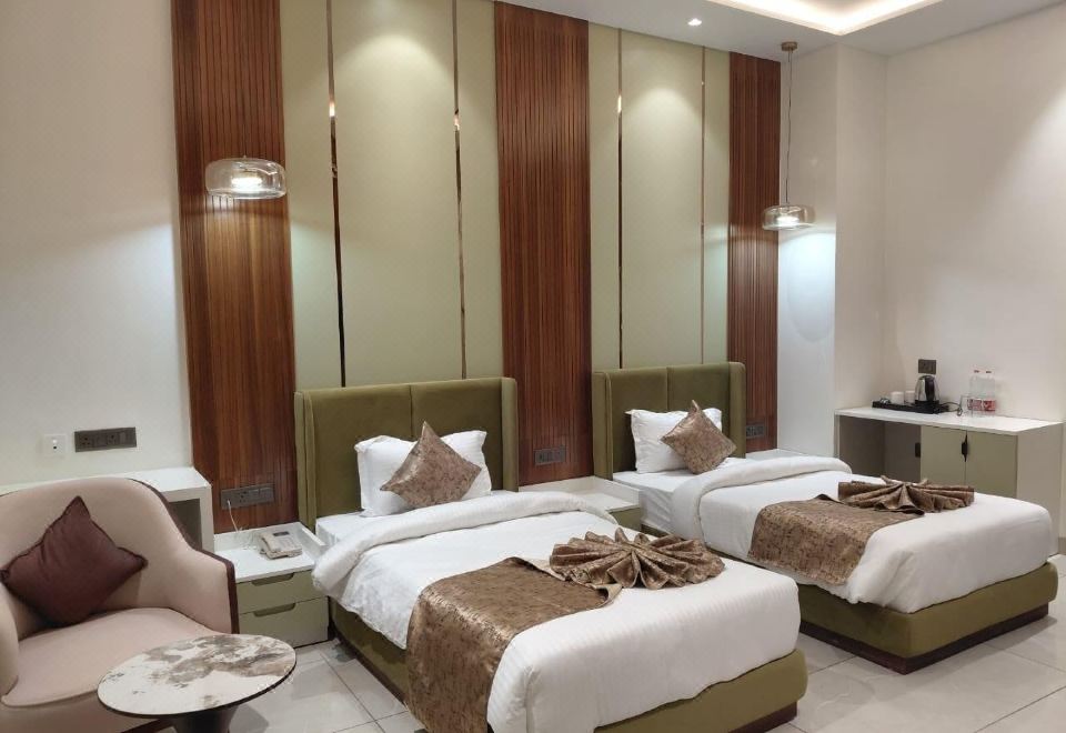 The Holy Awadh Hotel, Kazipur Chitawa - 2026 Prices & Reviews | Trip.com