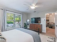 Home w/Heated Pool 10 Mins to Clearwater Beach! Hotels in Largo