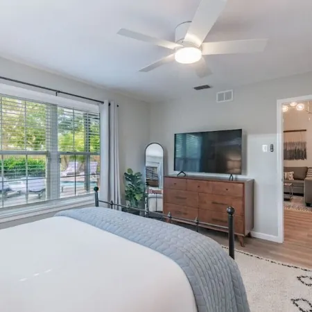 Home w/Heated Pool 10 Mins to Clearwater Beach!