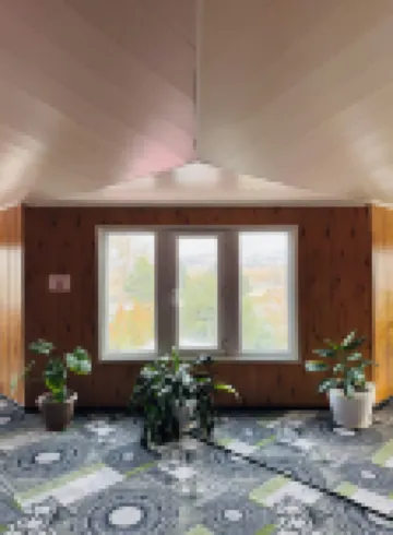Arashan Hotel