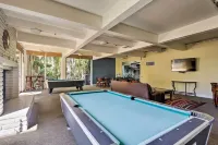 Charming Oceanside Condo w/ Beach & Pool Access! - Apartments