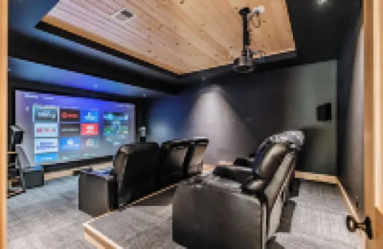 Mtn View, Sleeps 20, Hot Tub, Firepit, Wood Stove, Theater, Workspace, Bar, Gym