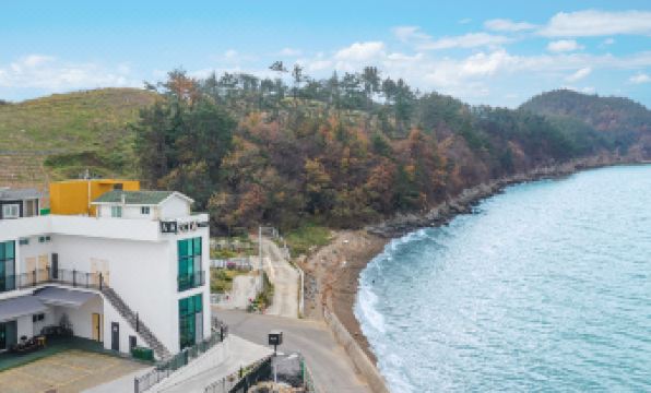 Yeosu Wow A Pension
