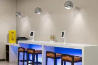GLo Best Western Nashville - business