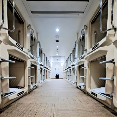 Capsule Hotel Sauna Sun