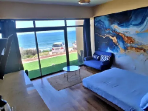 Waves Ocean Front King Shaka Airport Hotels in La Mercy