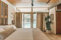 Artist’s Oasis •Spacious Mid-Century Home •Private Pool + Sauna •Near Sequoia - Pools