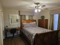 Abbie's Place Pine Bluff, Near Saracen Casino and Downtown Pine Bluff. Hotel di Pine Bluff