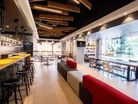 宜必思提華納河區飯店 - 酒吧