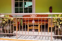 De GraceManuel Terrace