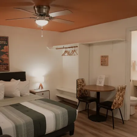 Ala Cozy Motel