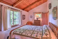 Serene Lodi Escape w/ Deck: Boat, Hike & Sip! - Pet-friendly