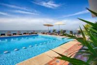 The Paramar Beachfront Boutique Hotel with Breakfast Included - Downtown Malecon - pantai