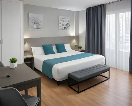 ホテル エル ファロ マルベージャ マルベーリャのホテル