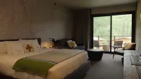 Holland America Denali Lodge